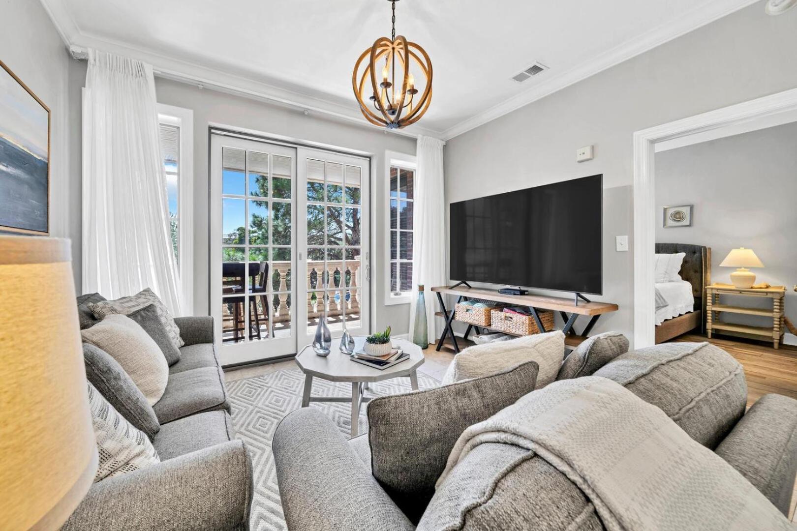 Overlooking 30A! Great Location! Easy Beach & Pool Access! Rosemary Beach Exterior photo